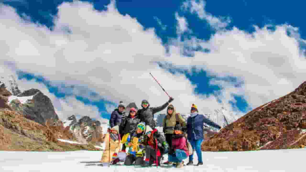 Delhi NCR tourist in hilly area 