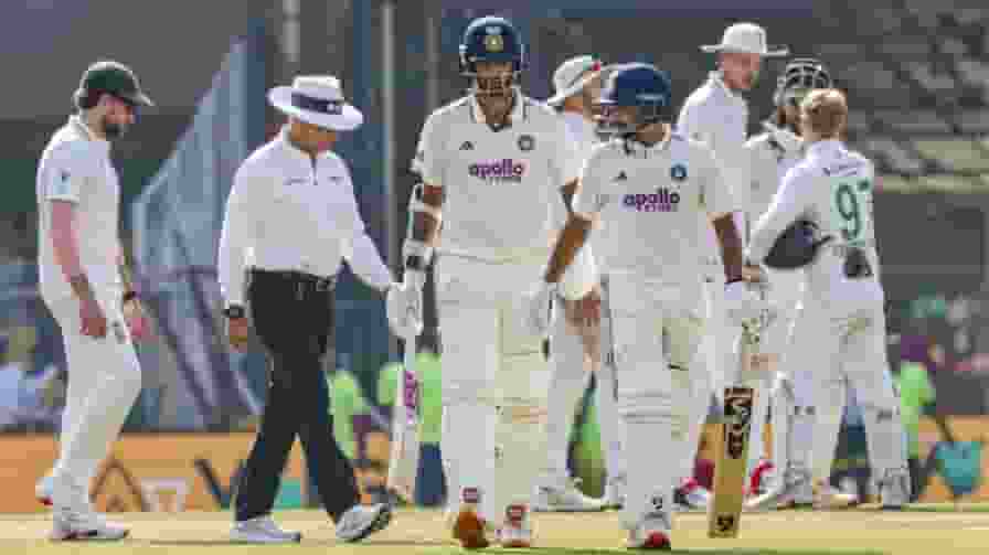 Washington Sundar Kuldeep Yadav Test