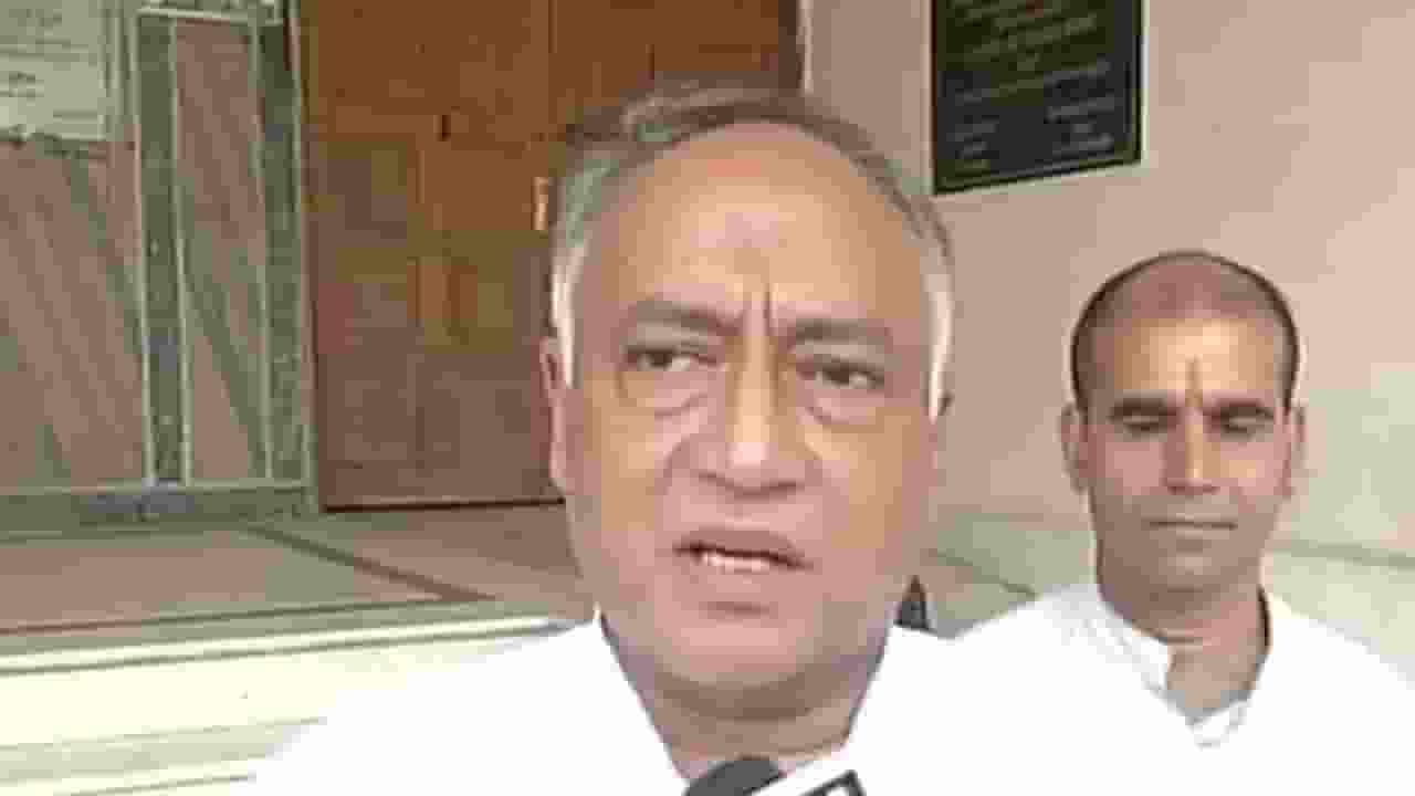 दिग्विजय सिंह के भाई लक्ष्मण सिंह को कांग्रेस ने क्यों निकाल दिया? Lakshman Singh Expelled From congress party