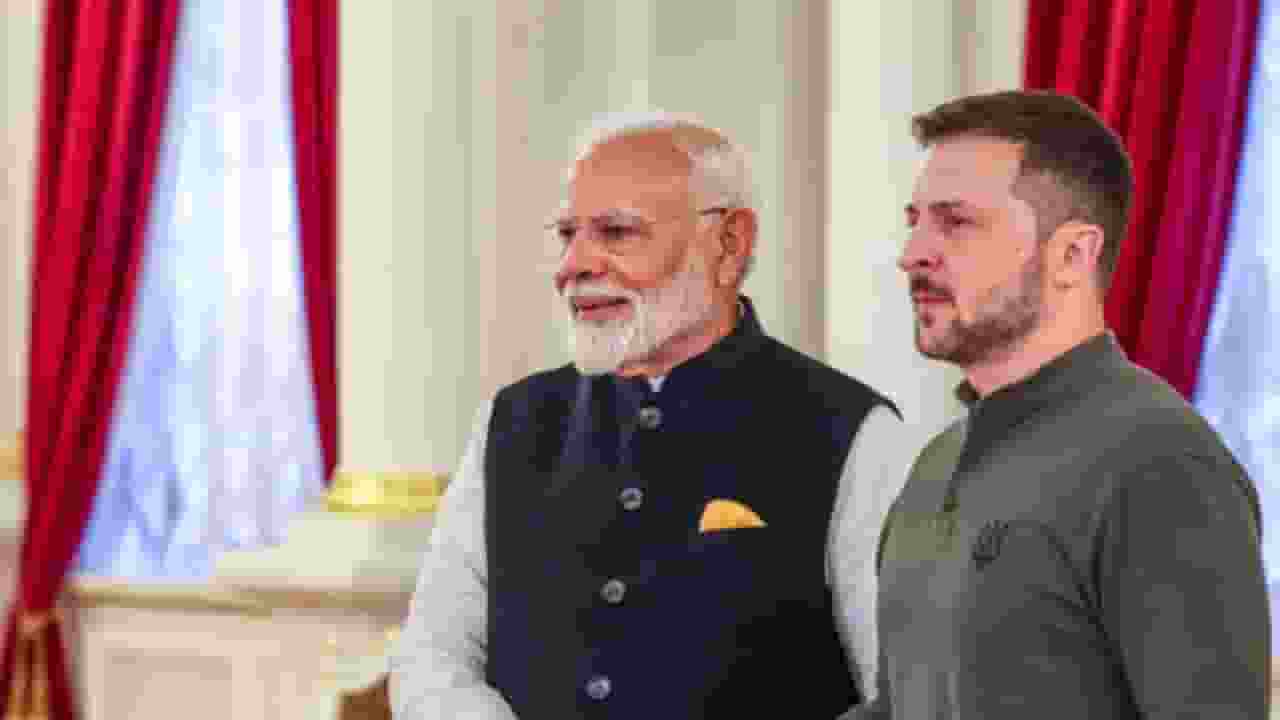 narendra modi and volodymyr zelensly । Photo Credit: PTI