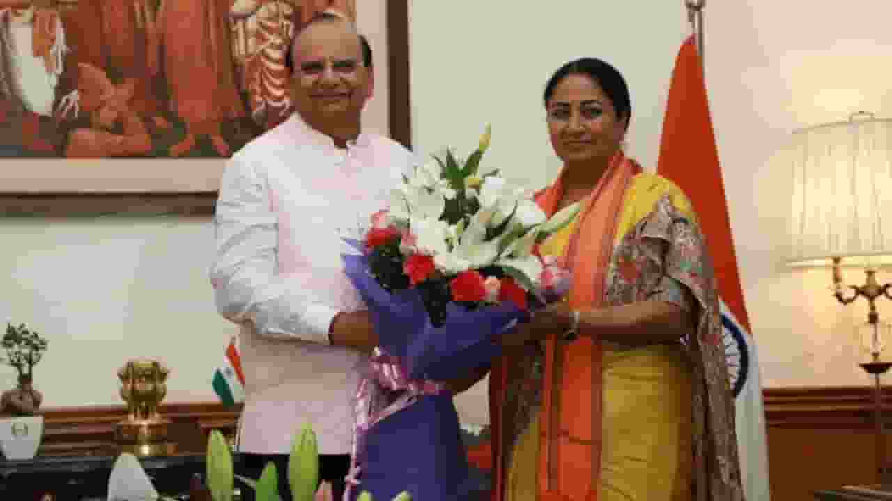 Rekha Gupta big announcement for delhi women 