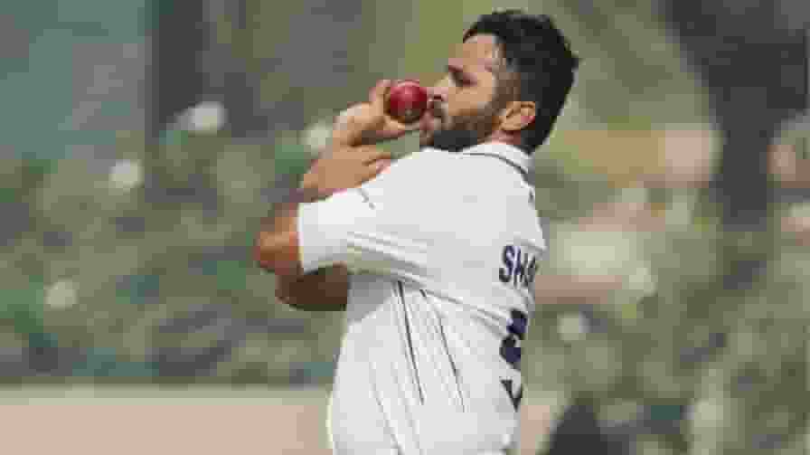 Shardul Thakur Bowling