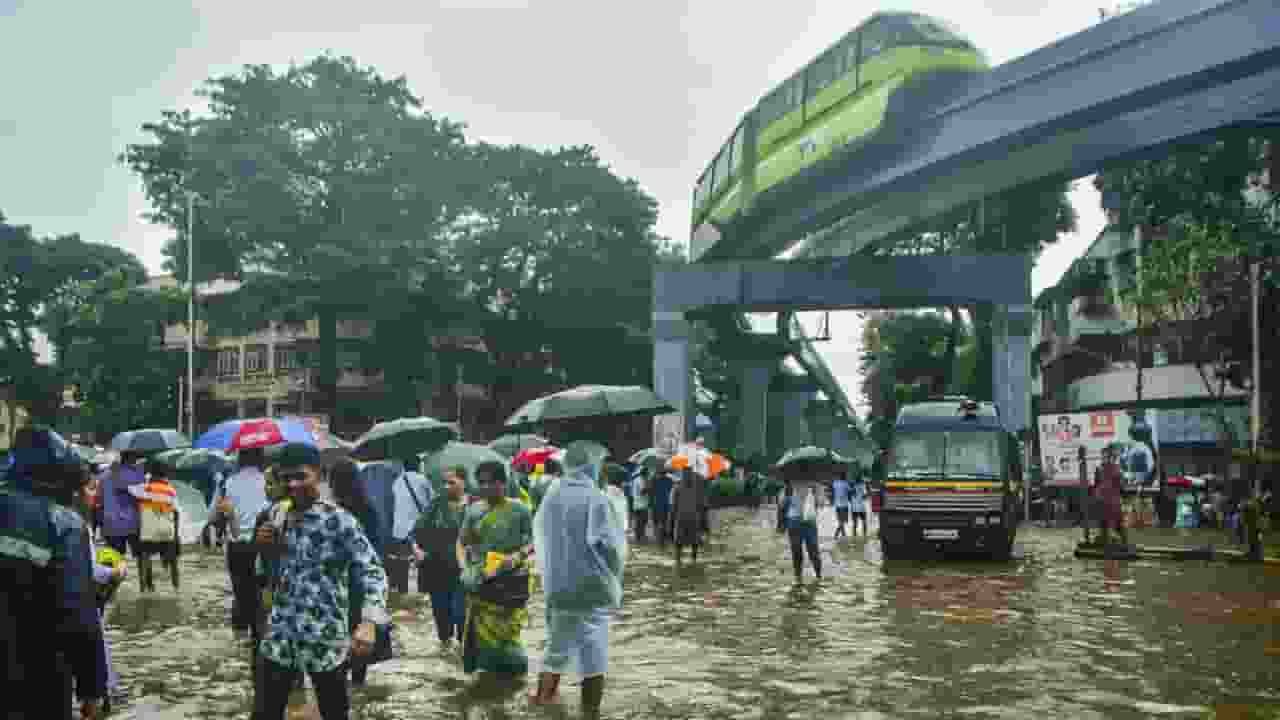 Rain in Mumabi। Photo Credit: PTI