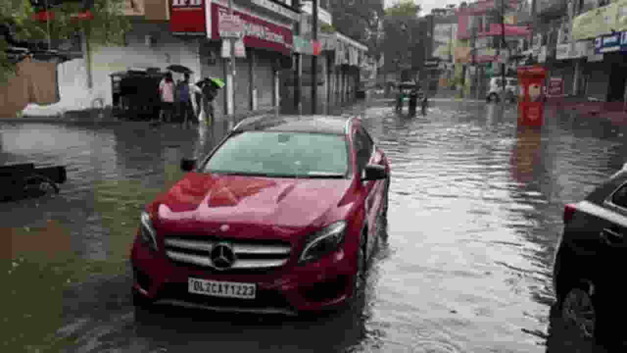 Car stuck in waterlogging