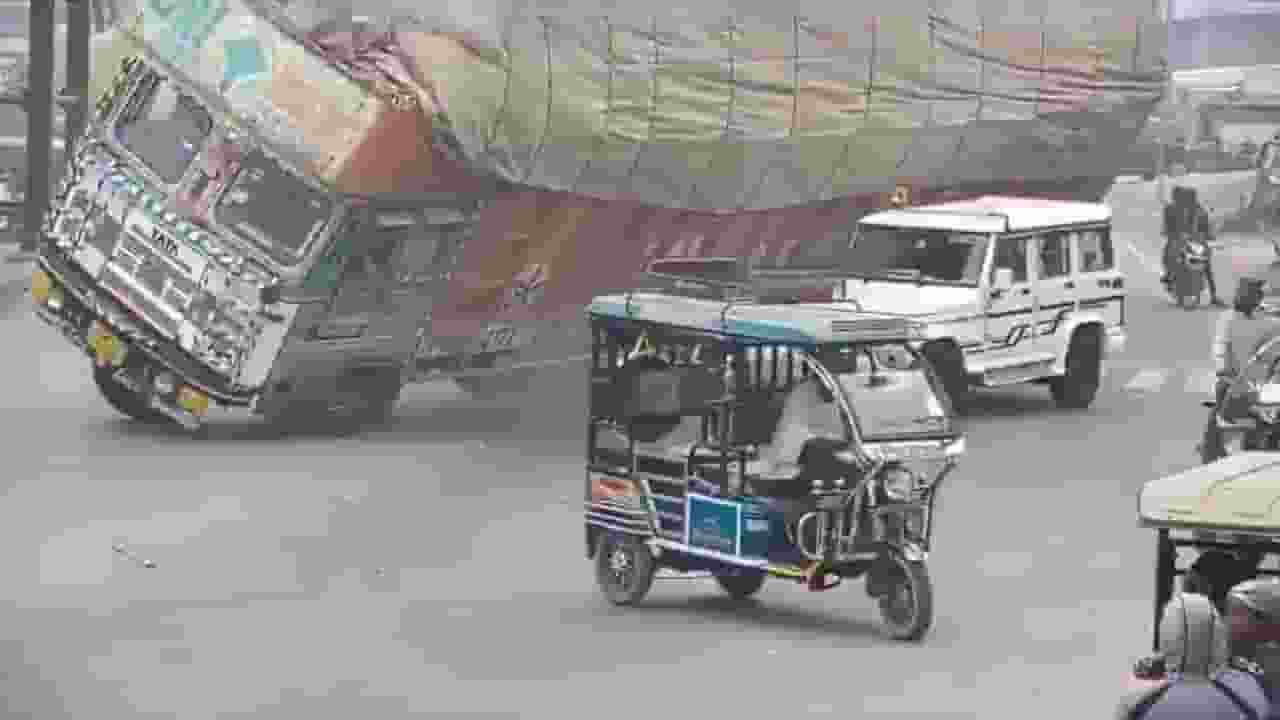 Bolero truck accident