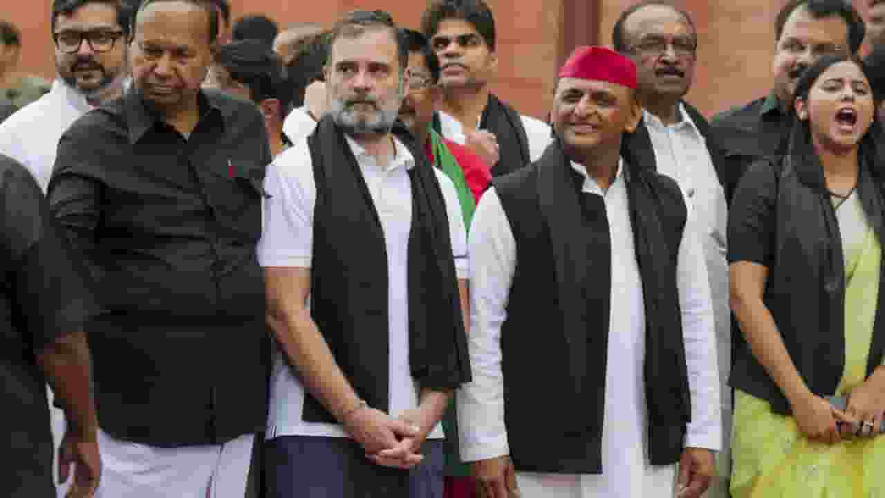 parliament opposition protest