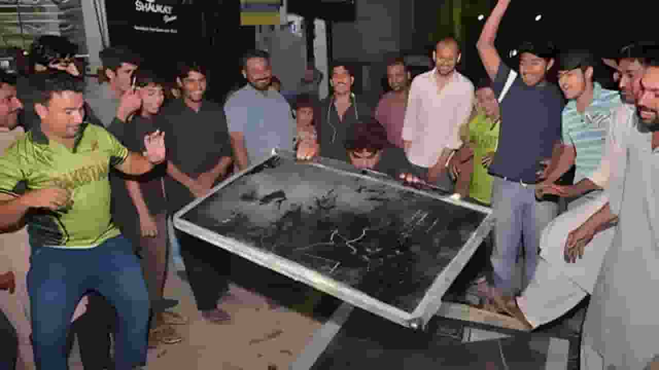 Pakistani fans, Photo Credit: Social Media