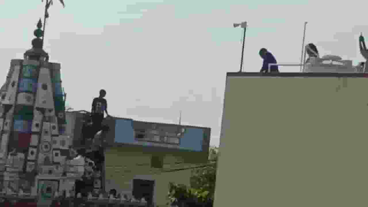 Ahmedabad stone pelting