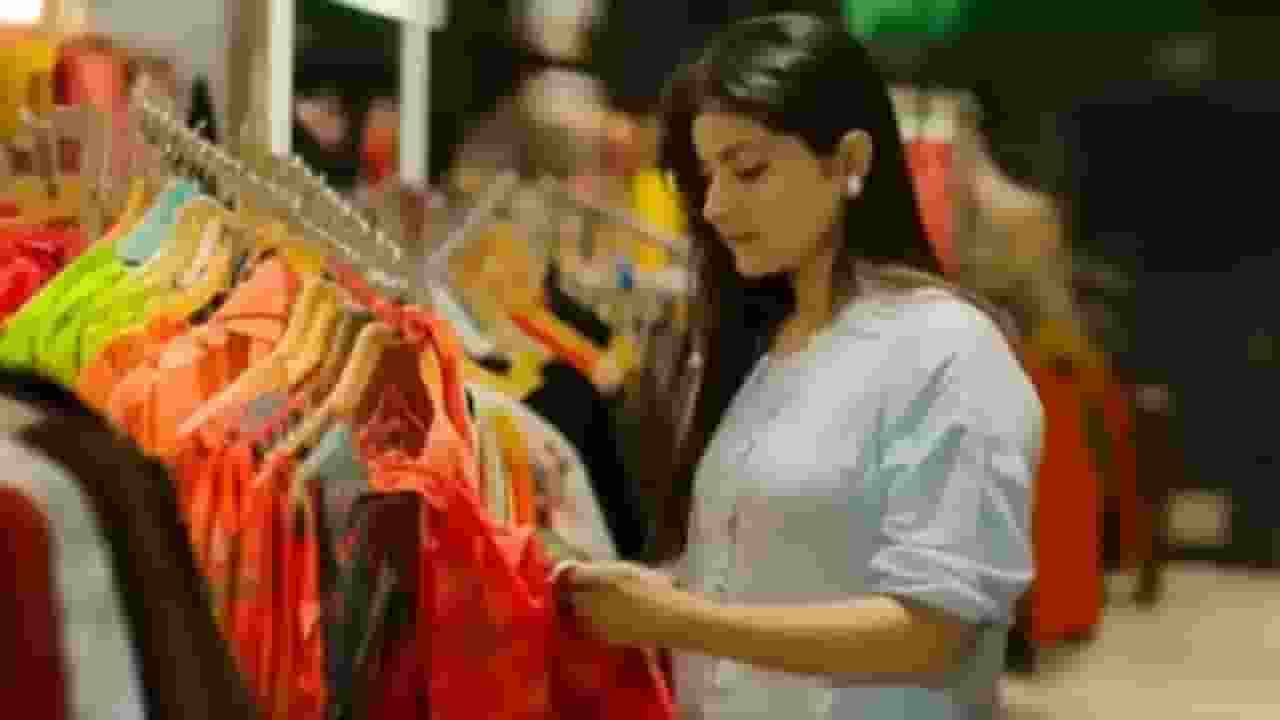 सस्ता या महंगा, ब्रैंडेड जैकेट की कीमतों पर GST का क्या असर होगा? Representational Image । Photo Credit: AI Generated