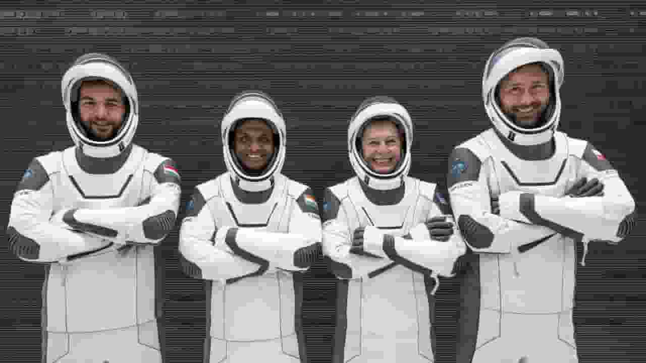 बढ़ रहा इंतजार, फिर टला शुभांशु शुक्ला वाले Axiom-4 मिशन का लॉन्च Axiom 4 Mission team