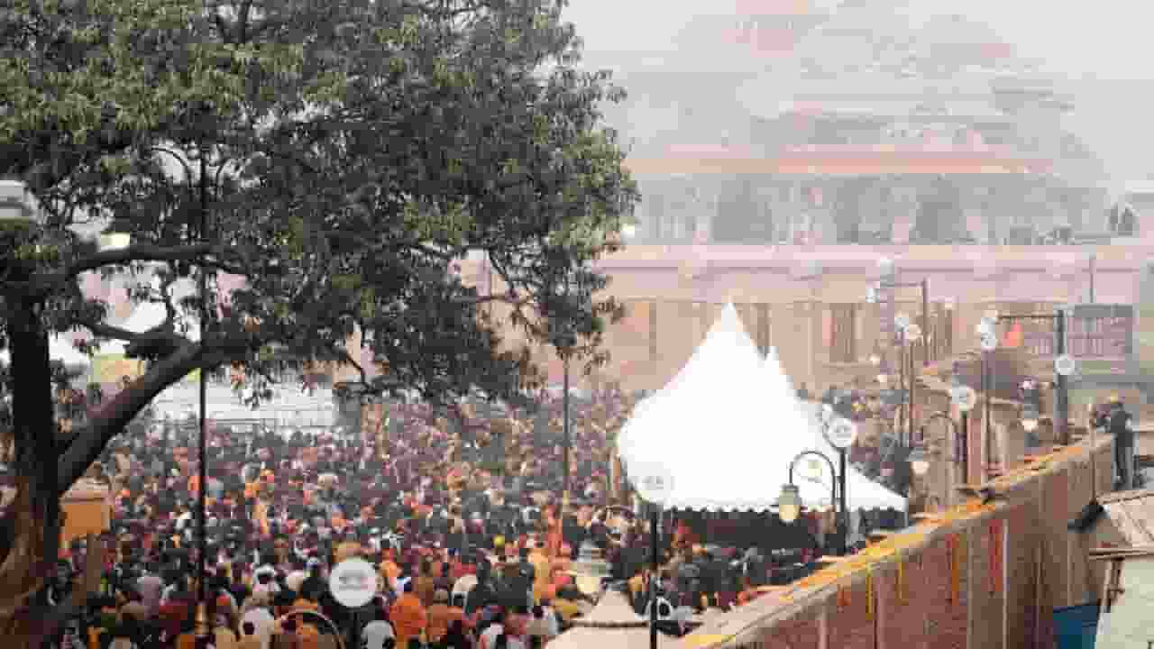 राम मंदिर में श्रद्धालुओं की बढ़ती भीड़, अयोध्या को 6 जोन में बांटा Ayodhya Dham crowd amid kumbh 2025