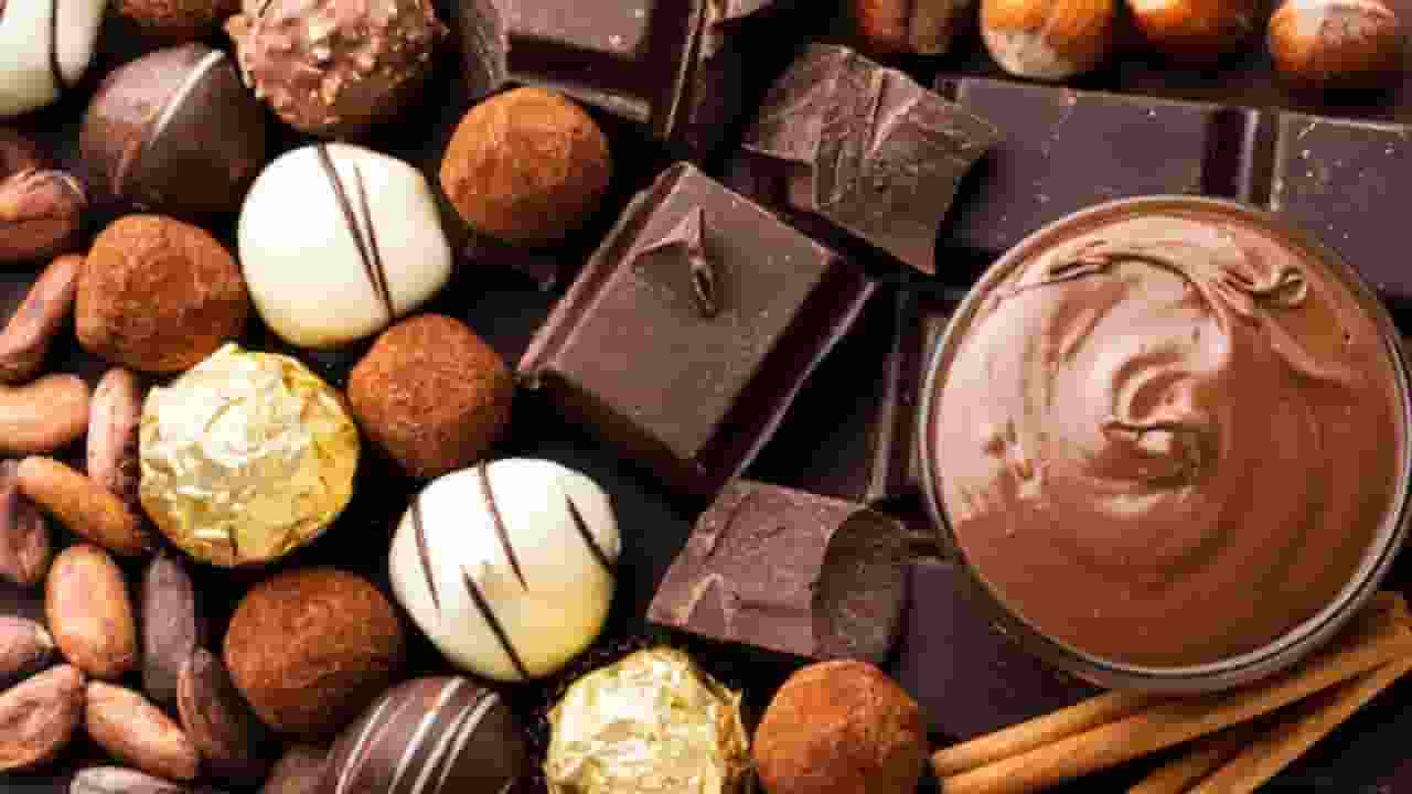 चॉकलेट के नाम पर गर्लफ्रेंड को दे रहे हैं 'जहर', जानें नुकसान
chocolates