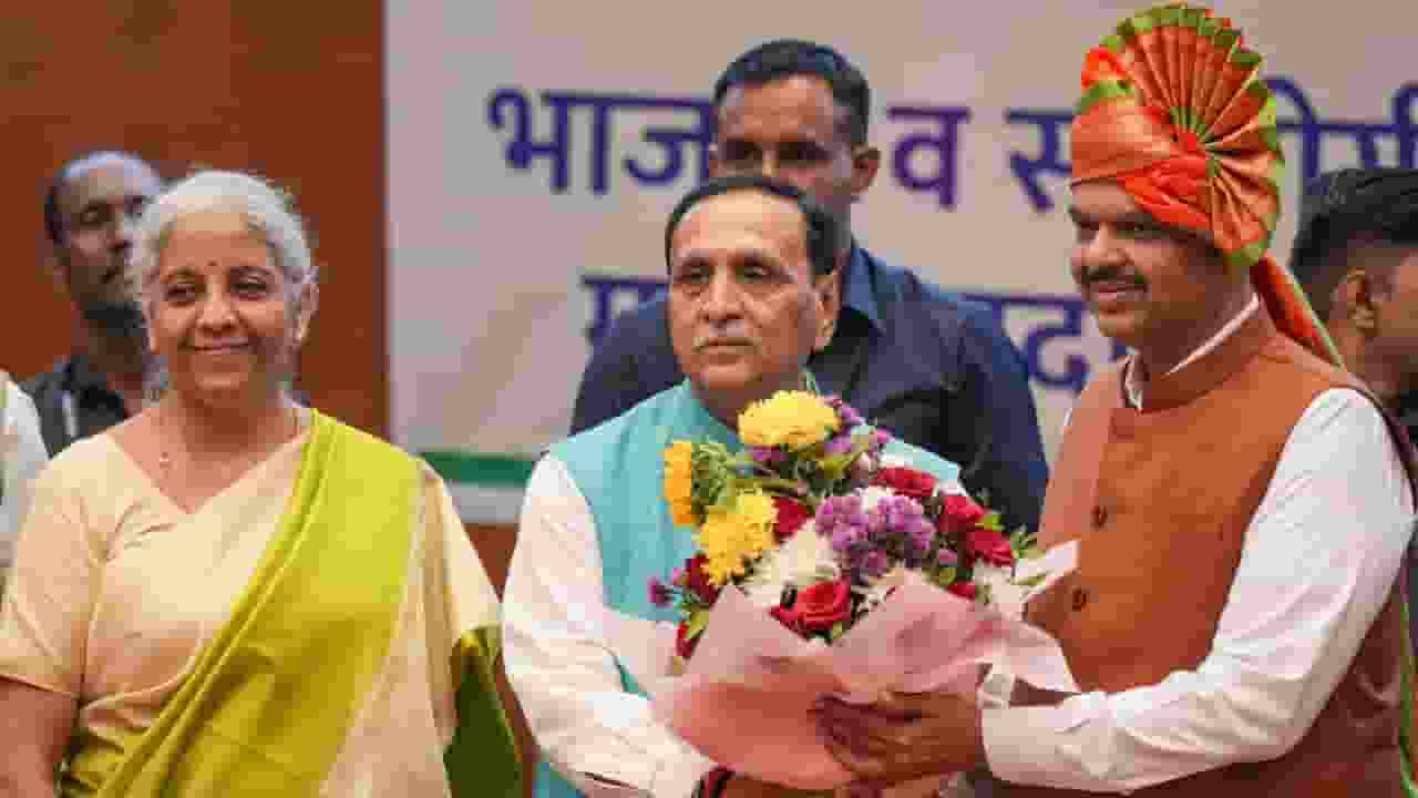 3 वजहें जिनके चलते फडणवीस को न नहीं कह सका केंद्रीय नेतृत्व Devendra Fadanvis