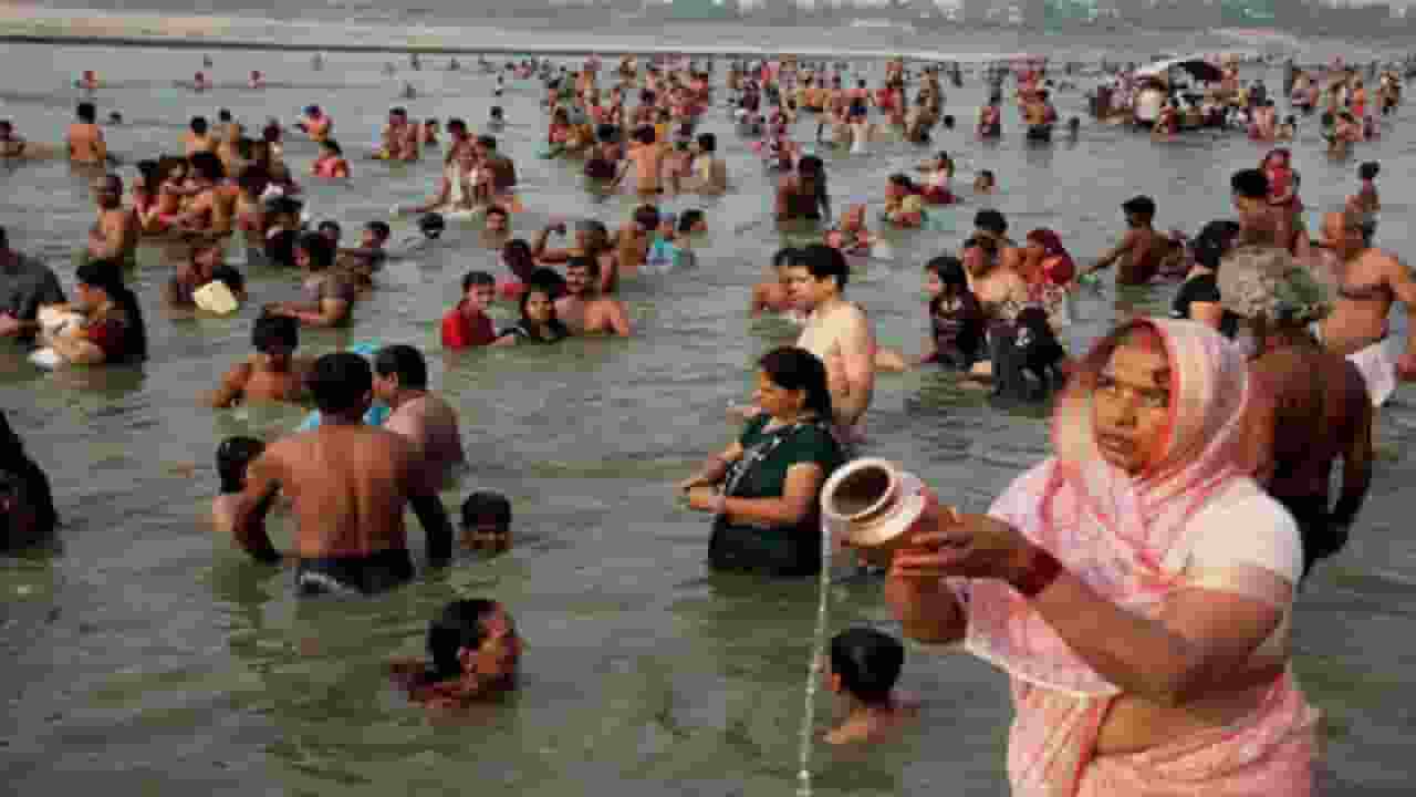 आर्थिक सर्वे में खुलासा, बिहार में नहाने लायक नहीं है गंगा का पानी Representational Image । Photo Credit: PTI