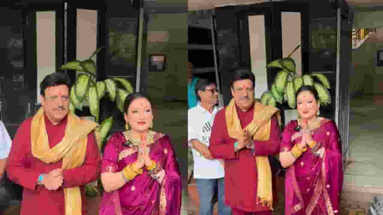 गोविंदा और सुनीता ने साथ किया बप्पा का स्वागत, झूठी निकली तलाक की खबर
GOVINDA AND SUNITA