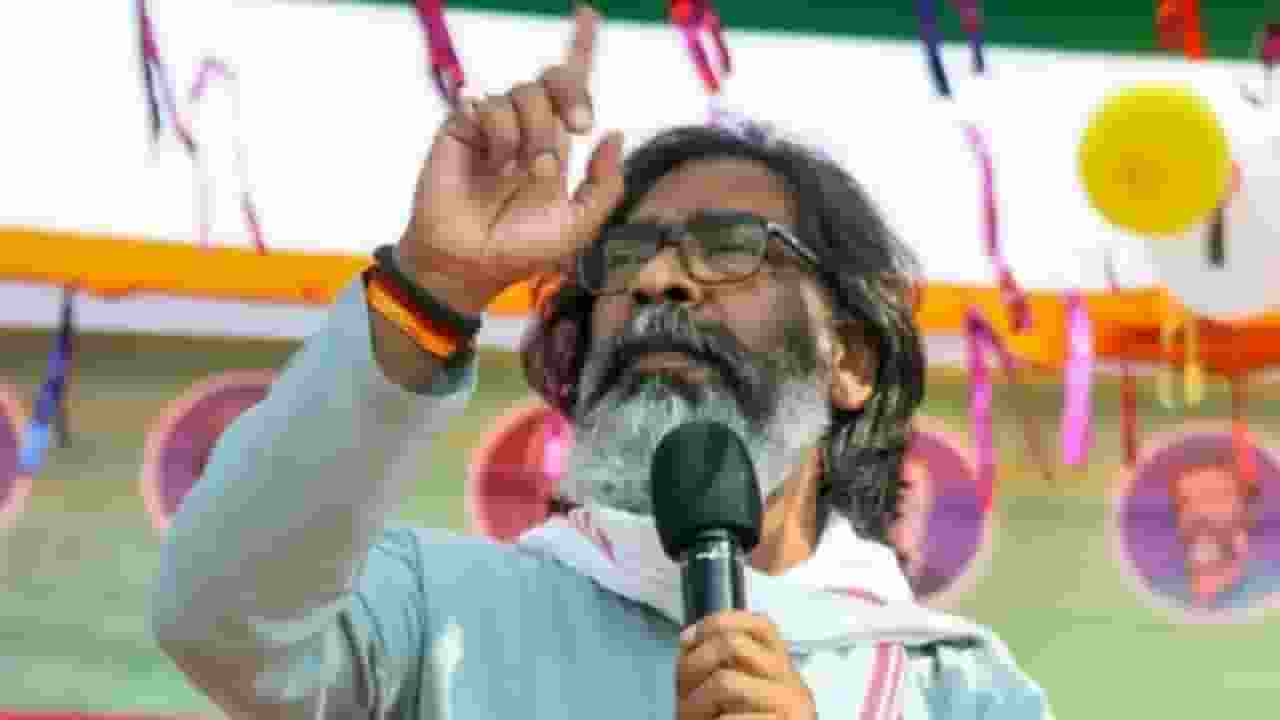 झारखंड पुलिस FB, Insta अकाउंट पर हुई सख्त; Meta से मांगी डीटेल Hemant Soren : Photo - PTI