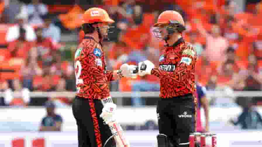 SRH के लिए दोधारी तलवार साबित हो रहा है अति आक्रामक रवैया, आंकड़े गवाह Travis Head Abhishek Sharma