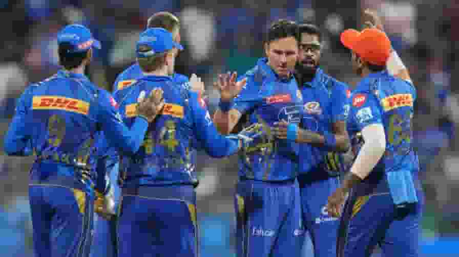 MI vs DC मैच पर बारिश का खतरा, क्या एक और IPL मैच धुलेगा? Mumbai Indians IPL 2025