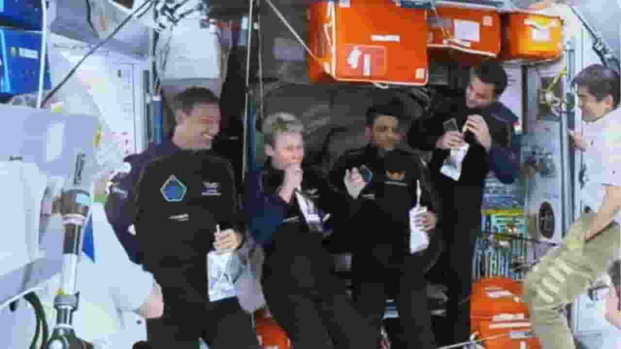 स्पेस स्टेशन पर पहुंचे शुभांशु शुक्ला, ISS से अटैच हुआ ड्रैगन कैप्सूल shubhanshu shukla