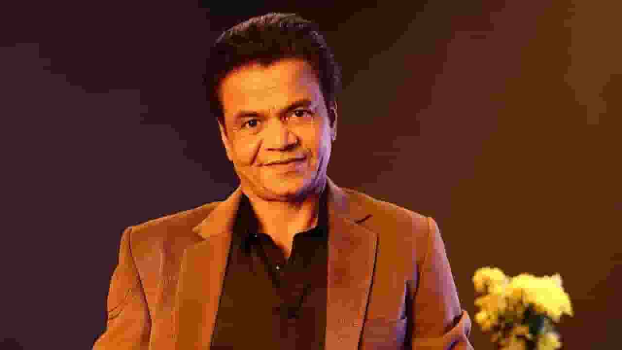 Tej Pratap Yadav Sonu Sood helps Rajpal Yadav for 9 crore cheque bounce case