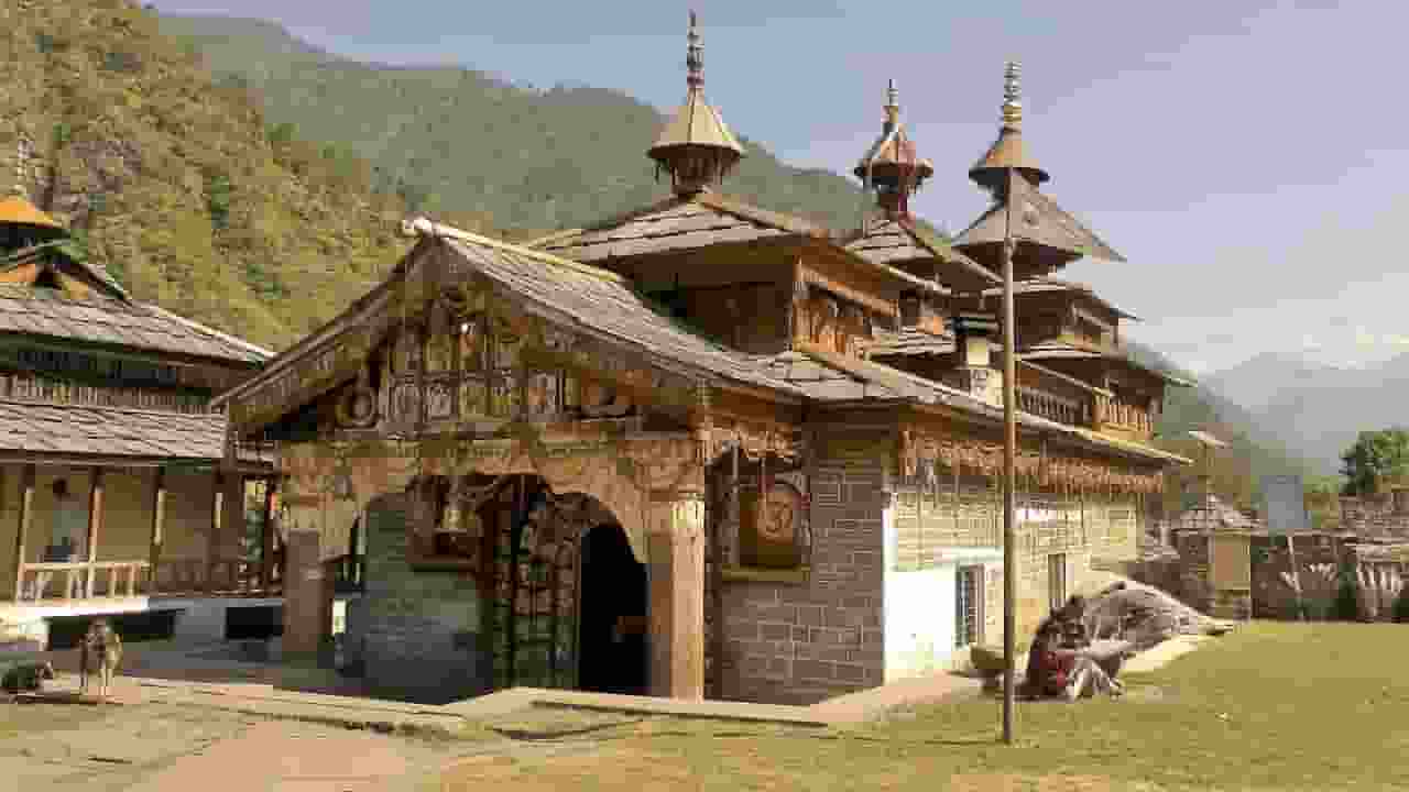 महासू देवता मंदिर: वह मंदिर जहां भक्तों को मिलता है कर्मों का न्याय Image of Mahasu Devta Mandir