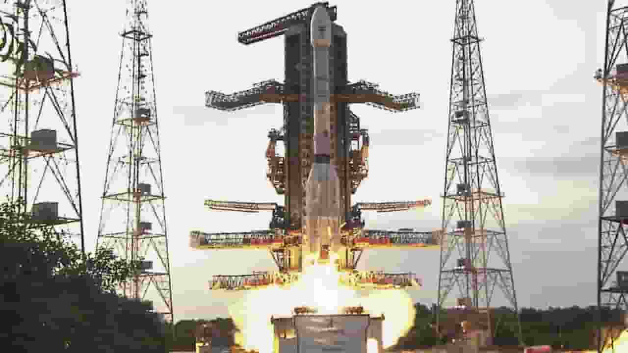 निसार सैटेलाइट लॉन्च, धरती पर होंगी NASA और ISRO की निगाहें Nisar satellite.