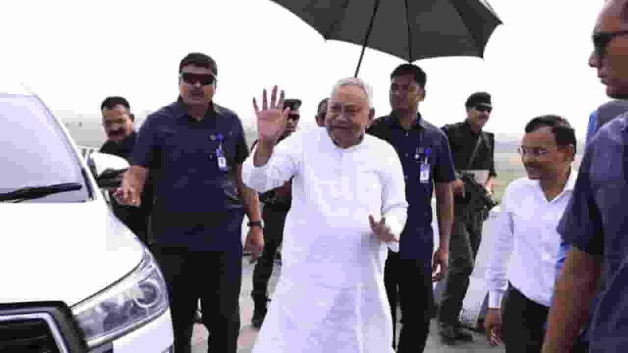 Nitish kumar social media