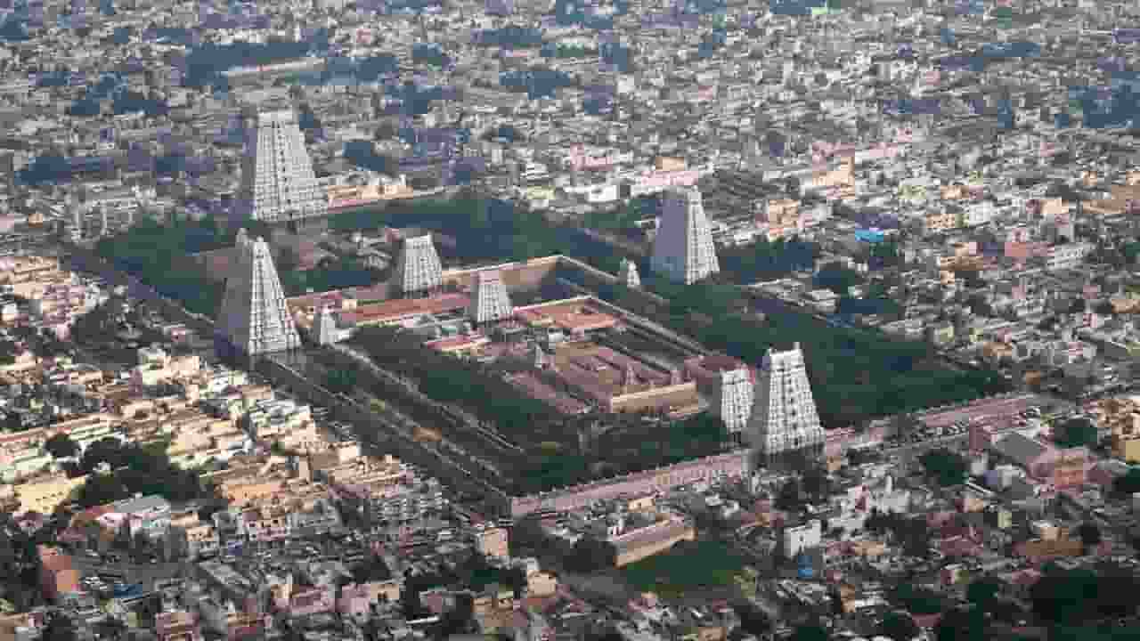 महादेव और पंच तत्व, वे 5 मंदिर जहां एक हो जाते हैं प्रकृति और भगवान Image of Arunachalesvara Temple