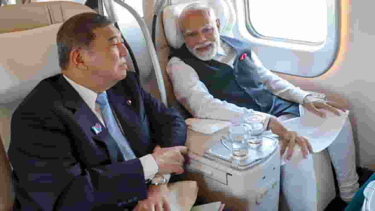 68 बिलियन डॉलर का निवेश, चंद्रयान, बुलेट ट्रेन, जापान से क्या डील हुई? प्रधानमंत्री नरेंद्र मोदी और जापान के प्रधानमंत्री शिगेरू इशिबा । Photo Credit: PTI