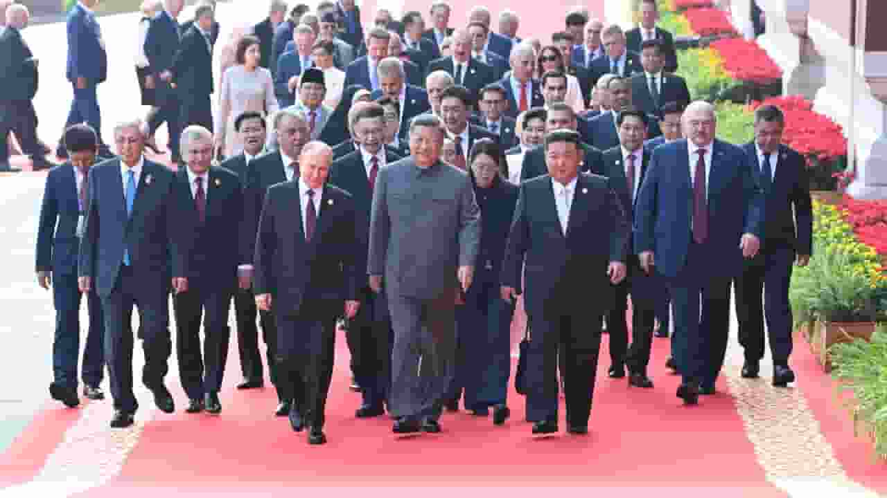 Axis of Upheaval... चीन में जुटी 'चौकड़ी' ने बढ़ाई ट्रंप की टेंशन! china military parade
