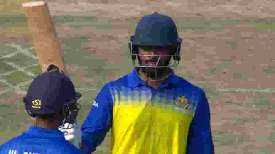 रविचंद्रन स्मरण ने विजय हजारे ट्रॉफी के फाइनल में शतक जड़कर कर्नाटक को खिताब जिताया था। अब उन्होंने रणजी ट्रॉफी में पंजाब के खिलाफ दोहरा शतक ठोक दिया है। Ravichandran Smaran