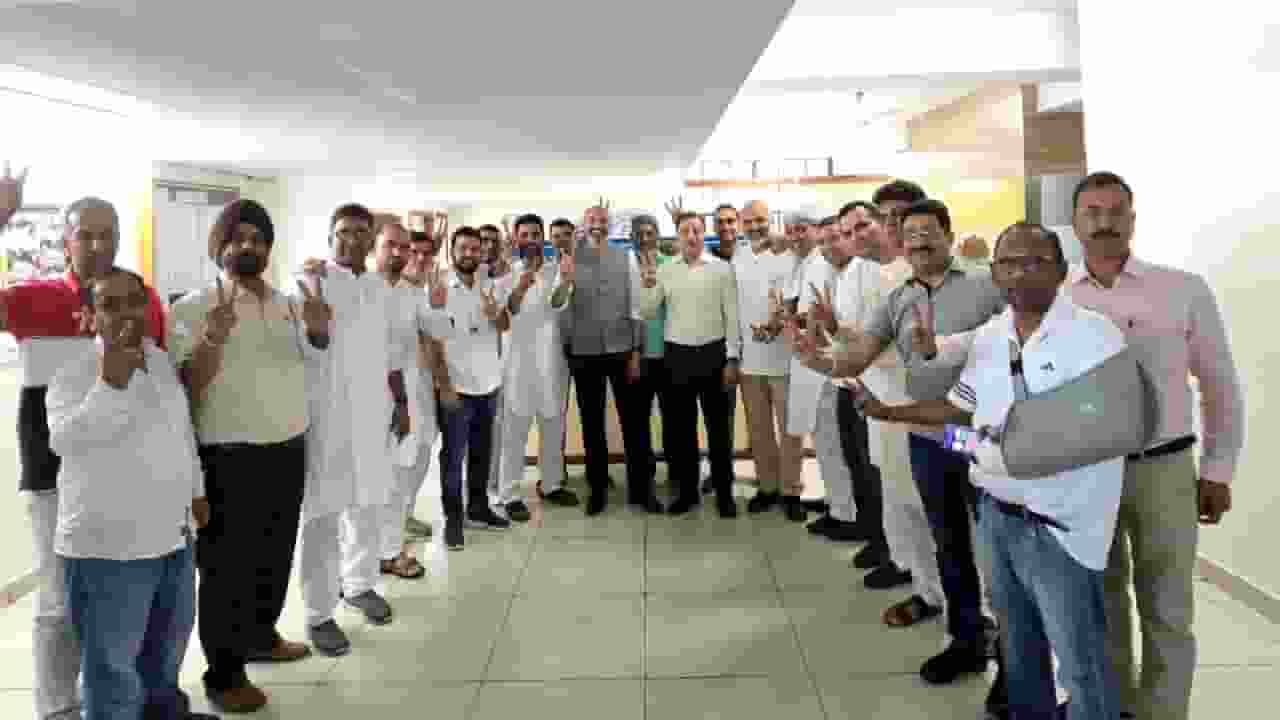 प्रियव्रत–राजीव सरहिंदी टीम ने SBI अधिकारी संघ चुनाव में जीत दर्ज की news image