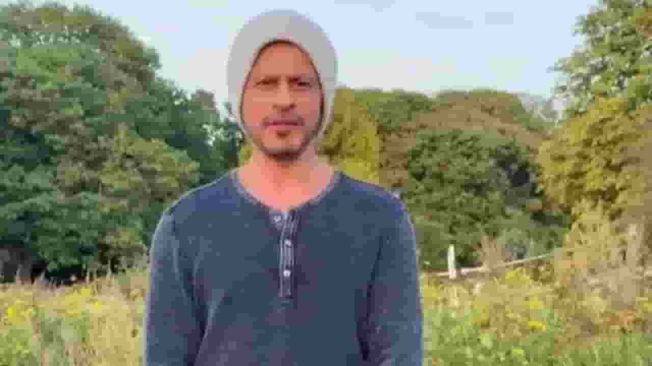 PM नरेंद्र मोदी के जन्मदिन पर शाहरुख क्यों हो गए वायरल? भड़के लोग shah rukh khan wishes pm modi