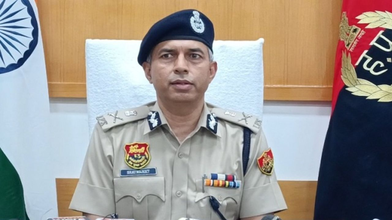 सरकार की हरी झंडी, कपूर बने रहेंगे DGP, नहीं भेजा जाएगा नया पैनल Shatrujit Kapoor