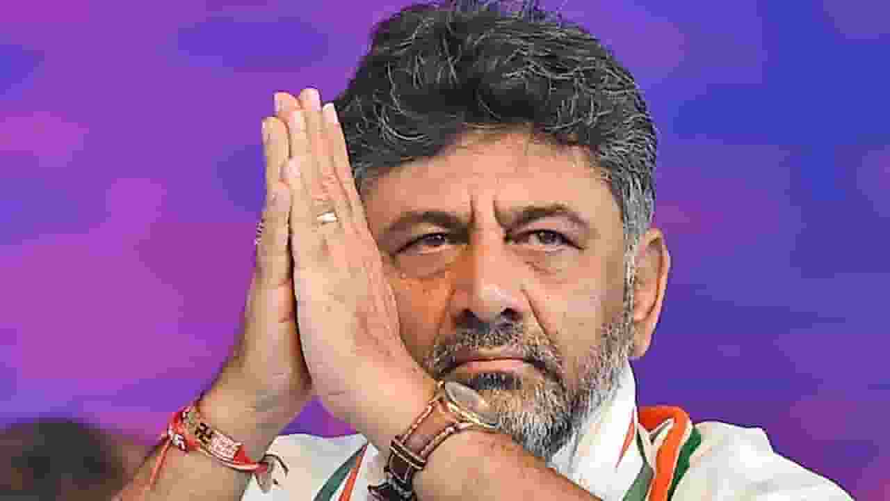 रोते हुए बोले शिवकुमार, 'मैं लिस्ट बनाऊंगा कितनी लाशों पर राजनीति हुई' Shivkumar on Bengaluru stadium Stampede