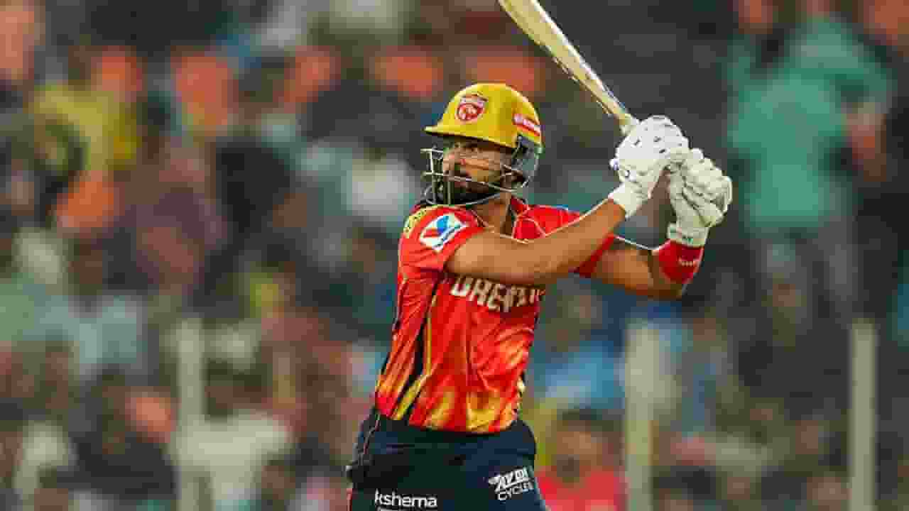 IPL 2025: पंजाब हारी और भड़क गए योगराज, बोले- श्रेयस अय्यर को बैन करो Image of Shreya iyer