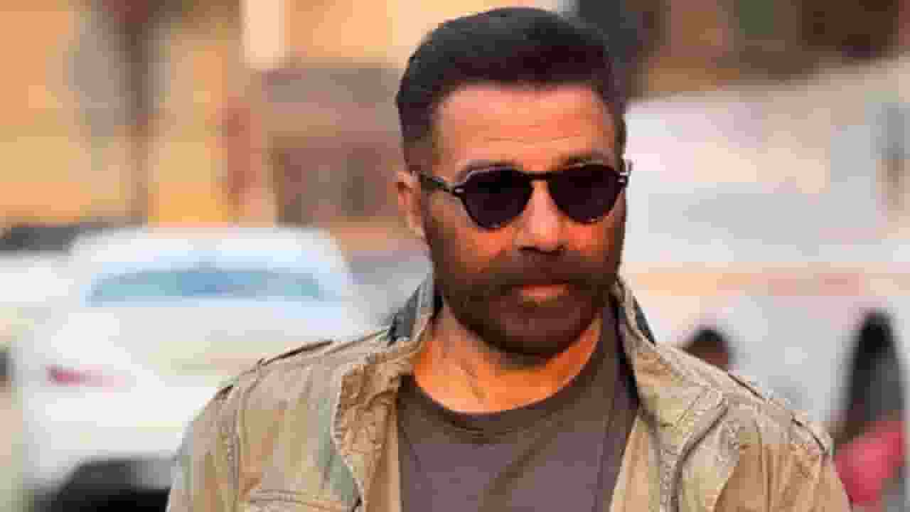 अनुराग कश्यप के बाद सनी देओल भी साउथ में बसेंगे, इवेंट में दिया हिंट Sunny Deol