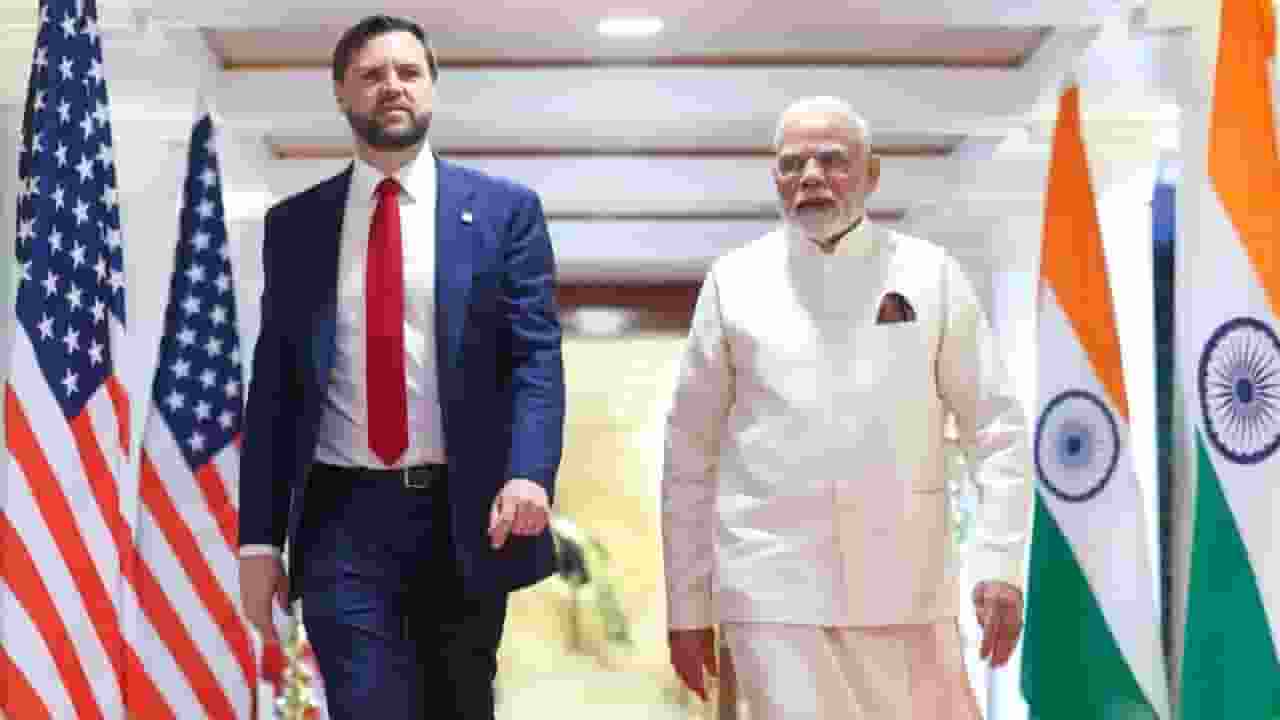 'भारत के हितों के साथ खड़े हैं', वेंस ने PM को बताया सख्त निगोशिएटर americal vice presidnet jd vance Photo Credit: PTI