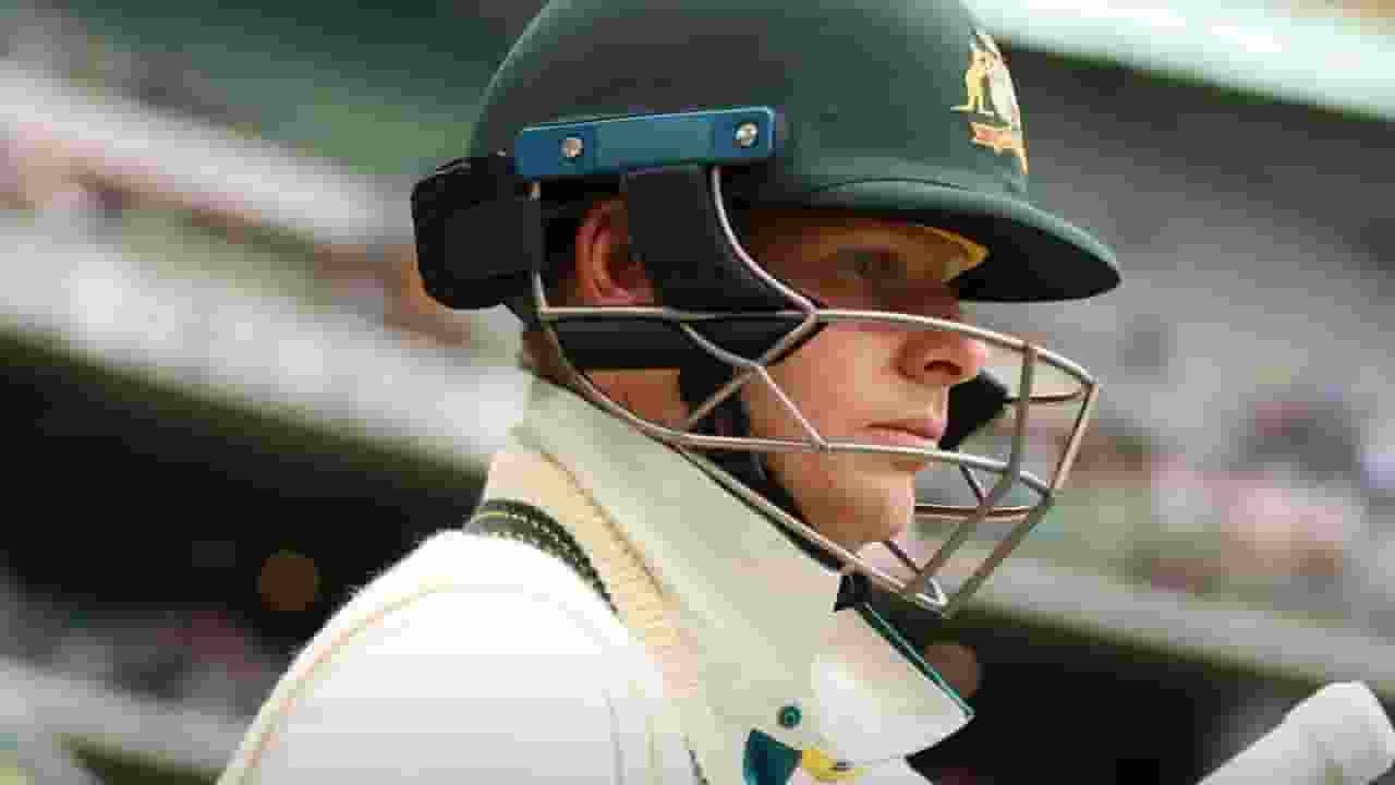 नेट्स में चोटिल हुए स्टीव स्मिथ, एडिलेड टेस्ट से होंगे बाहर? Steve Smith Sad