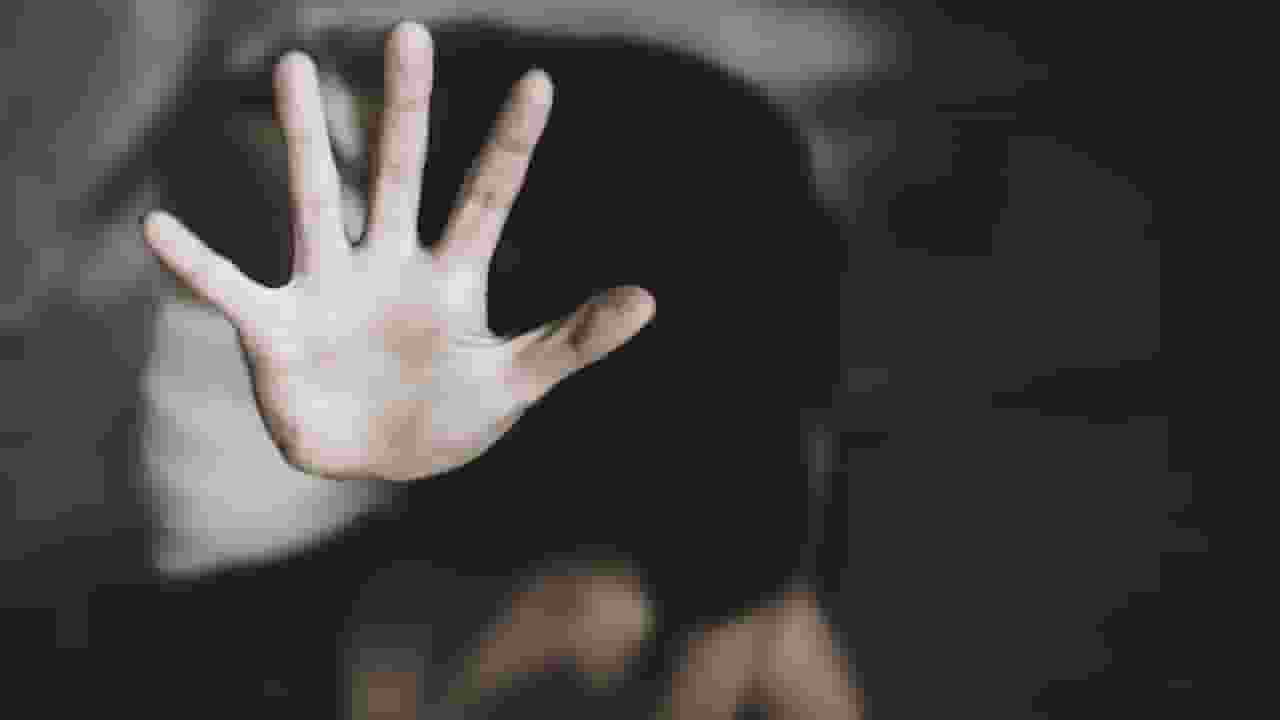 ओडिशा के आश्रम में दो बुजुर्ग भाईयों ने नाबालिग से एक साल किया गैंगरेप Odisha news